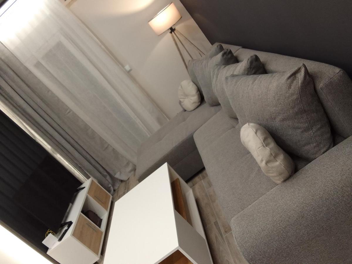 Lusso Apartment - City Center ヴェリア エクステリア 写真
