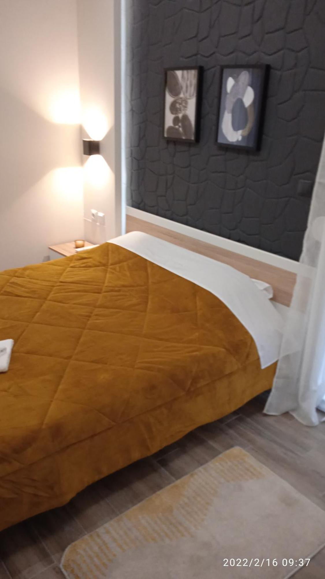 Lusso Apartment - City Center ヴェリア エクステリア 写真