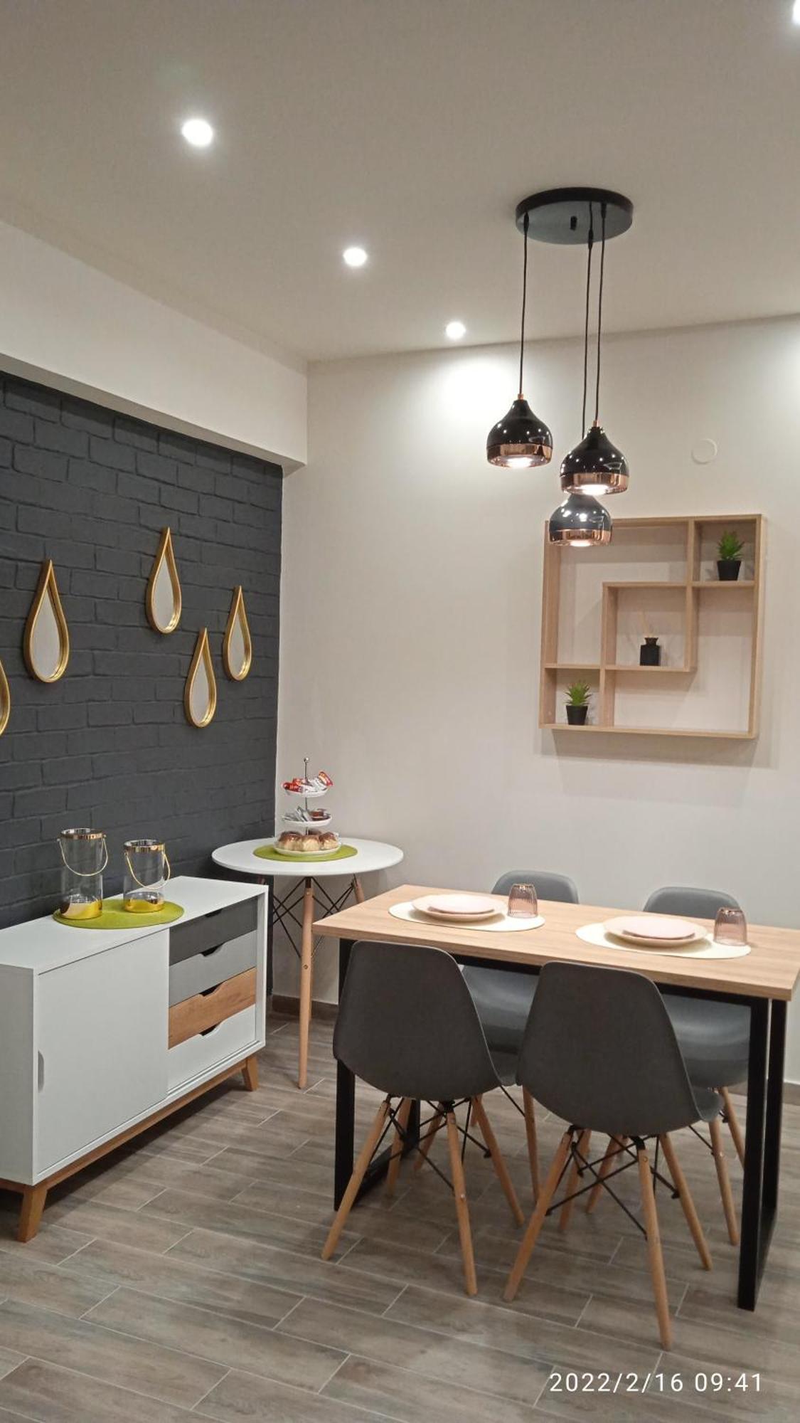 Lusso Apartment - City Center ヴェリア エクステリア 写真