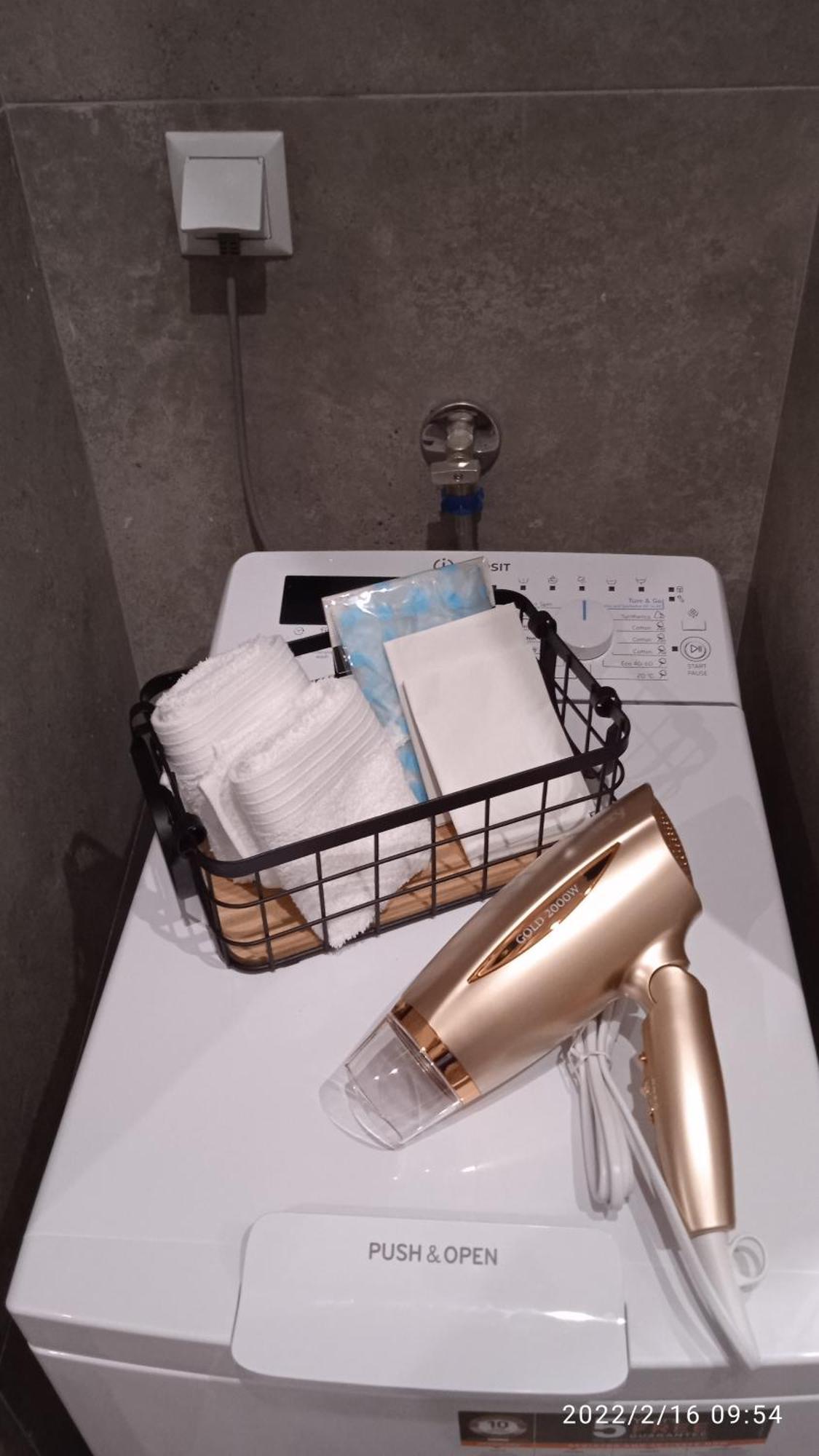 Lusso Apartment - City Center ヴェリア エクステリア 写真